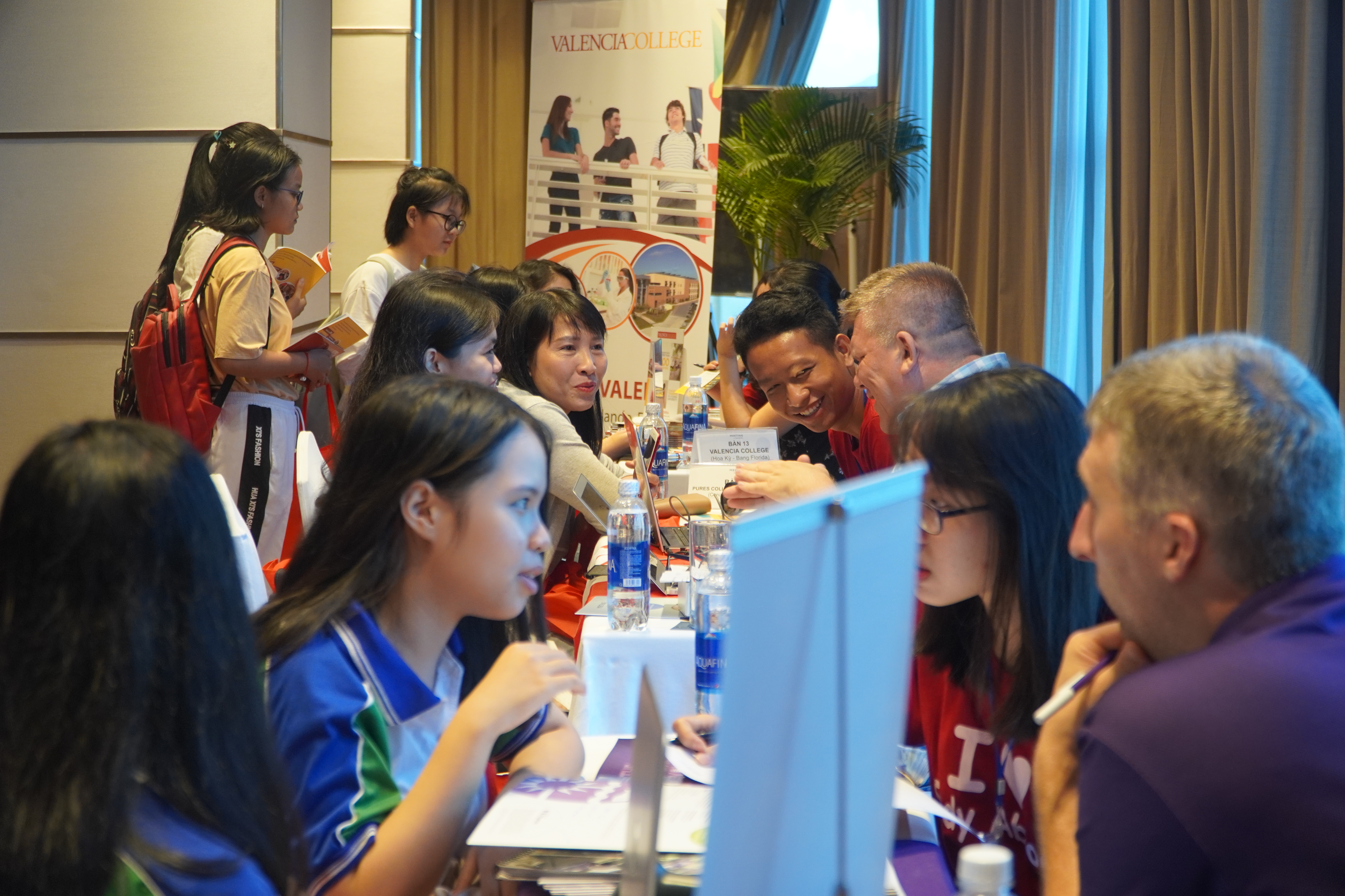 Học bổng lên tới 100% tại triển lãm du học Cao đẳng và đại học Mỹ&Canada 2020