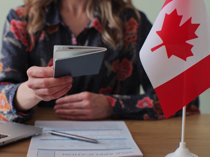 Chuẩn bị hồ sơ xin visa du học Canada như thế nào?